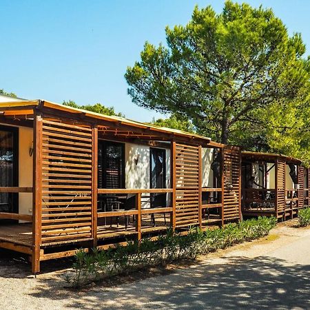 Mediteran Travel Mobile Homes Solaris Brodarica  Exterior photo