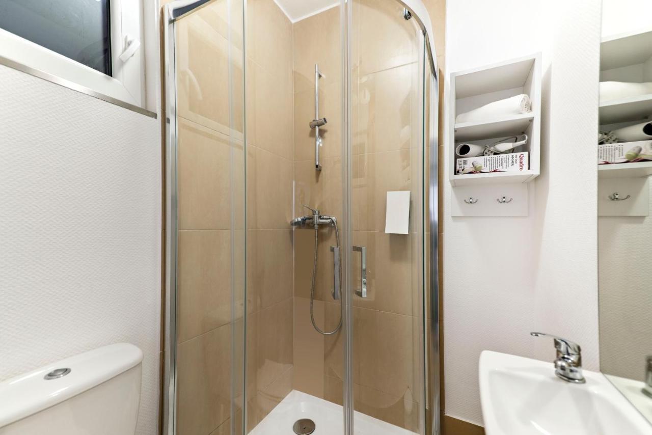 Mediteran Travel Mobile Homes Solaris Brodarica  Exterior photo